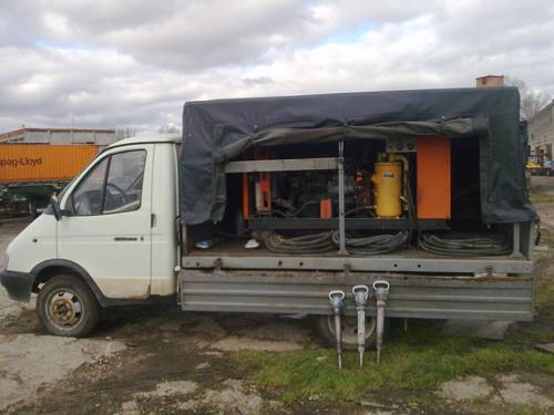 Подготовительные работы на стройплощадке: аренда дизельного компрессора 