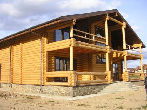 Дома из оцилиндрованного бревна: эстетичность построек на Вашем участке Дома из оцилиндрованного бревна: эстетичность построек на Вашем участке