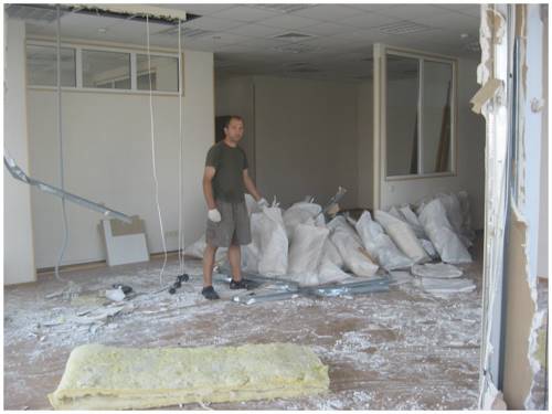 Демонтаж стен: цена и особенности проведения работ