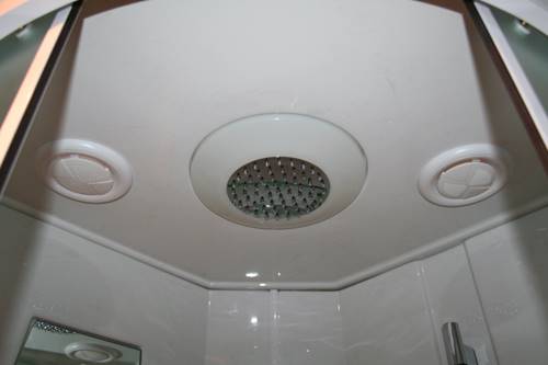 Душевая кабина и мебель для ванной комнаты Душевая кабина и мебель для ванной комнаты