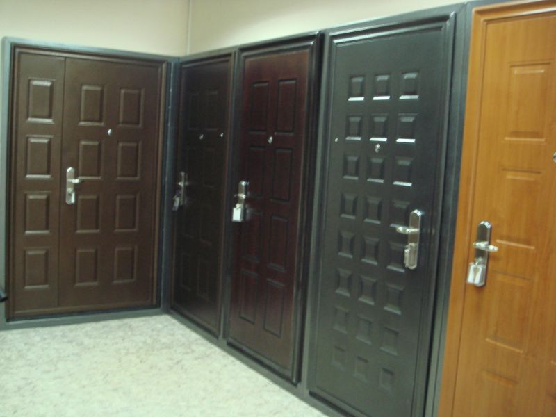 Стальные двери – защита спокойствия в доме