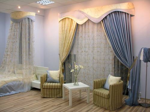 Разнообразие вариантов штор для спальной комнаты