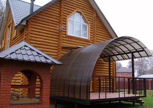 Преимущества изготовления навесов из поликарбоната